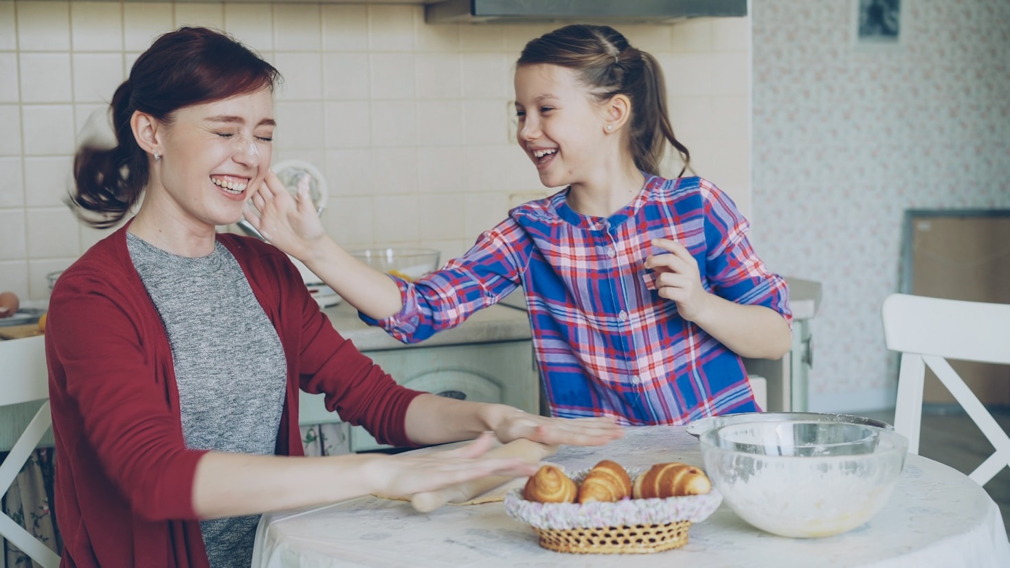 5 Técnicas de Confeitaria que Todo Iniciante Deve Dominar